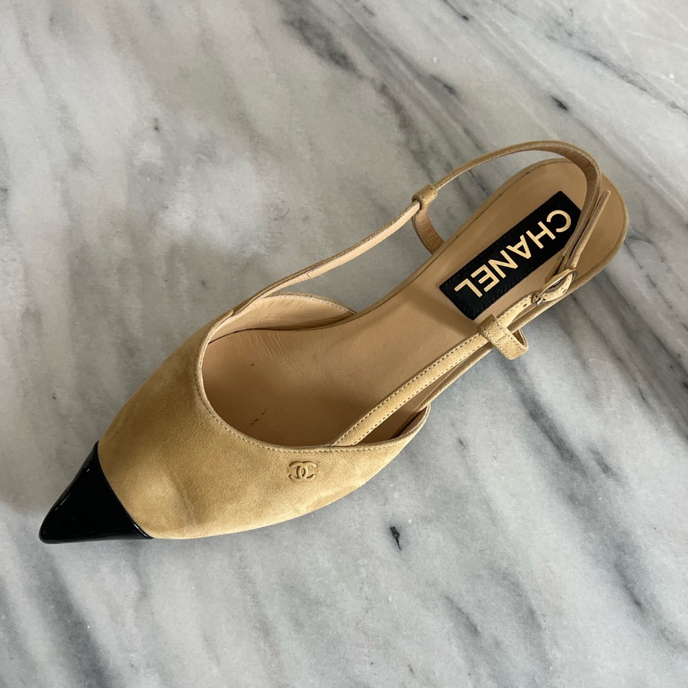 Chanel Slingback Kitten Heel Patent Suede Pointed Black & Beige